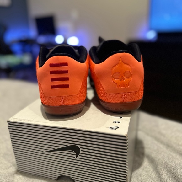 Kobe XI Elite Easter men’s size 8. Worn 1 time. - Picture 4 of 6